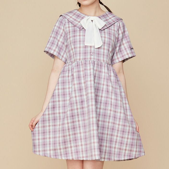 専用✧ジェニィラブ✧新品✧ドッキングチェックワンピ130サックス 50％OFF】【ウエスト調整可能】チェック柄セーラーワンピ の商品