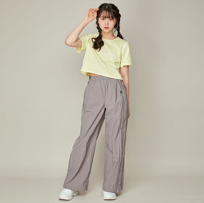 ラインストーンロゴ短丈T の商品ページ| JENNI Online Shop